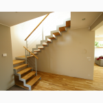 Изготовление и монтаж лестниц для офисов, котеджей, многоуровневых квартир