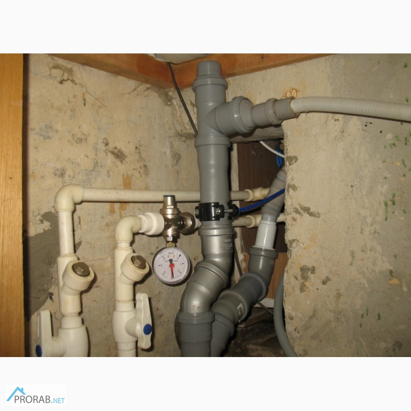Фото 13. Монтаж электропроводки, водопровода, систем отопления, канализации