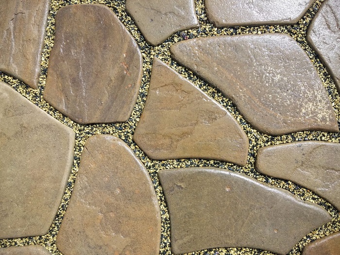 Фото 3. Окатанный камень песчаник природный